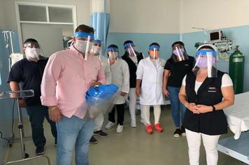 Hospital recebe doação de máscaras