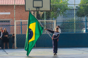 Foto - Ato Cívico - Escola Maria Antonia