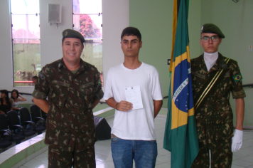 Foto - JURAMENTO À BANDEIRA NACIONAL