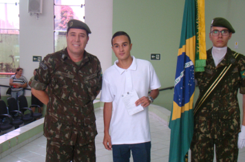 Foto - JURAMENTO À BANDEIRA NACIONAL