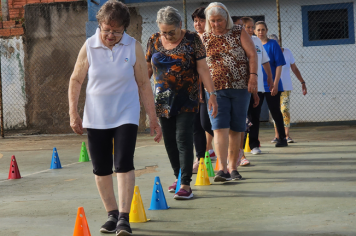 Foto - CRAS: Atividades com o grupo Melhor Idade