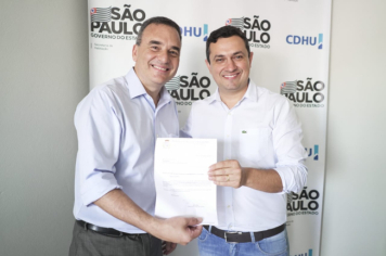 Foto - Entrega da CDHU