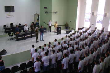 Foto - JURAMENTO À BANDEIRA NACIONAL