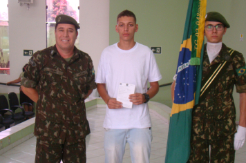 Foto - JURAMENTO À BANDEIRA NACIONAL