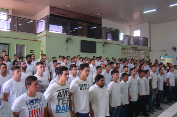 Foto - JURAMENTO À BANDEIRA NACIONAL