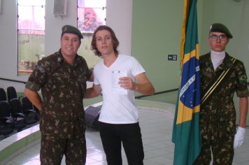 Foto - JURAMENTO À BANDEIRA NACIONAL