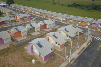 Foto - Entrega da CDHU