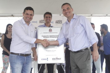 Foto - Entrega da CDHU