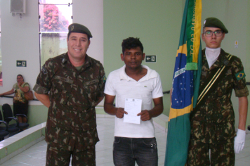 Foto - JURAMENTO À BANDEIRA NACIONAL