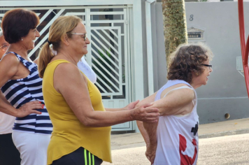 Foto - Grupo Feliz Idade: Movimente-se com Alegria