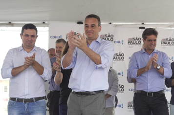 Foto - Entrega da CDHU