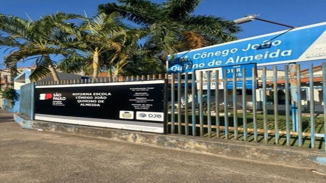 Começaram as reformas na Escola Cônego João Quirino de Almeida